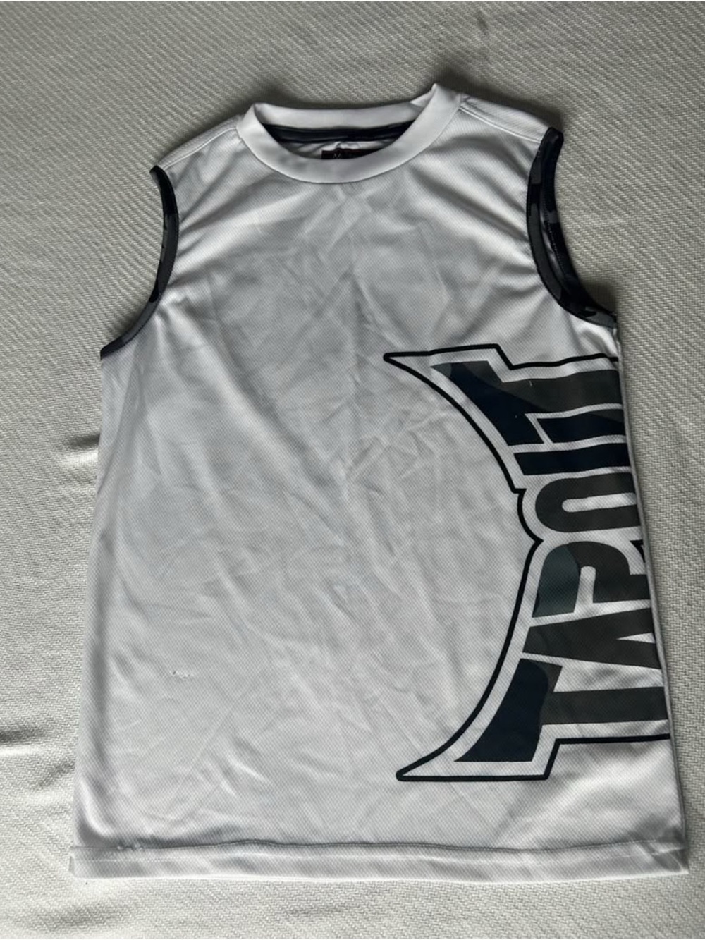 🔥4 for $25 WWE Tapout White Sleeveless Shirt Boys Size 12